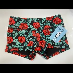 NWT Fleo Red Jade Rose Original Shorts